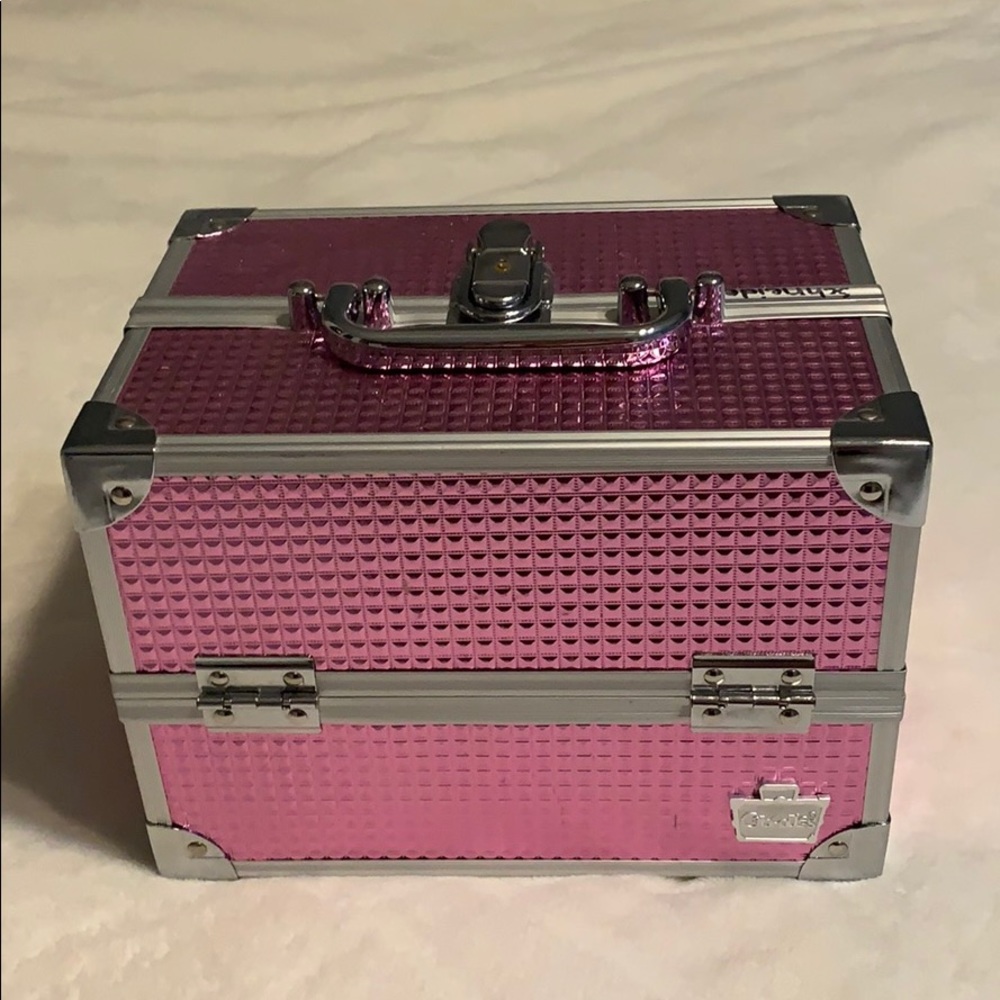 Makeup caboodle